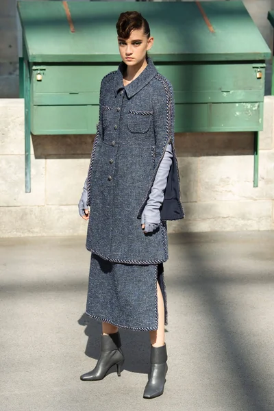 Look 3